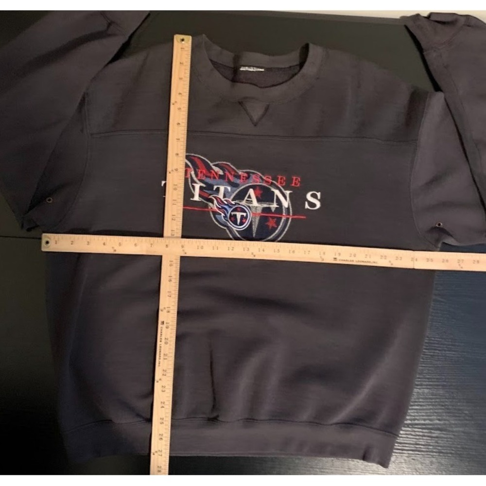 Vintage Tennessee Titans Football Embroidered Pullover Crewneck Sweatshirt - Picture 7 of 7